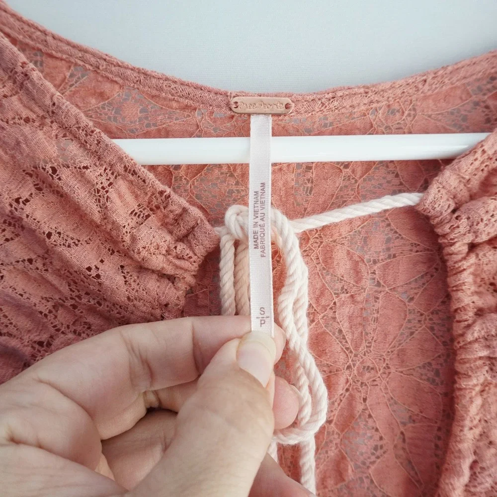 Free People Lace Ruched Top Blouse Long Sleeve Drawstring Peach Boho Bohemian‎ S